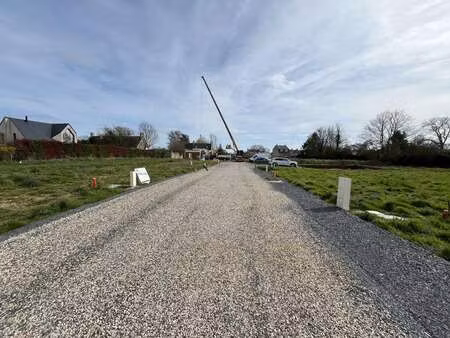 vente terrain à putot-en-bessin (14740) : à vendre / 430m² putot-en-bessin