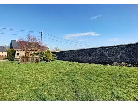 terrain à bâtir idéalement sis à proximité directe du centre