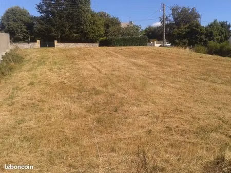 terrain à bâtir 1 850 m² centre ville