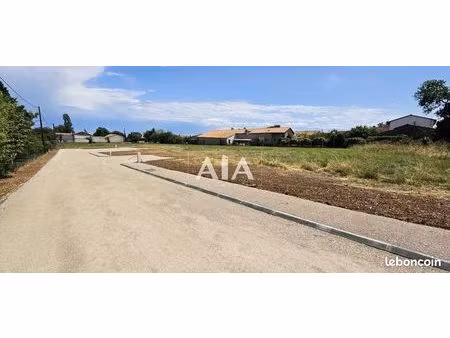 terrain 777 m² fontclaireau