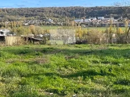 en vente terrain constructible 5 67 ares – 142 500 € |mont-saint-martin