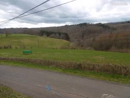 terrain agricole et étable