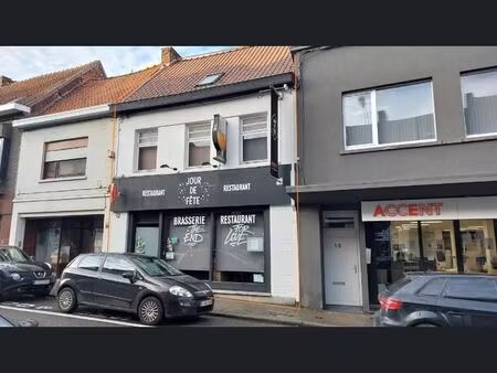 maison de commerce de +/- 160 m² avec terrasse et jardin