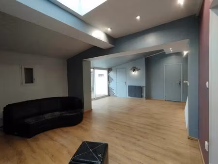 vente maison 6 pièces 123 m² avesnelles (59440)
