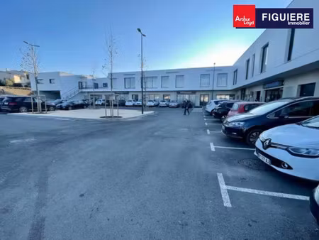 location cabinet medical 98 m² dans le pole medical de saint cannat