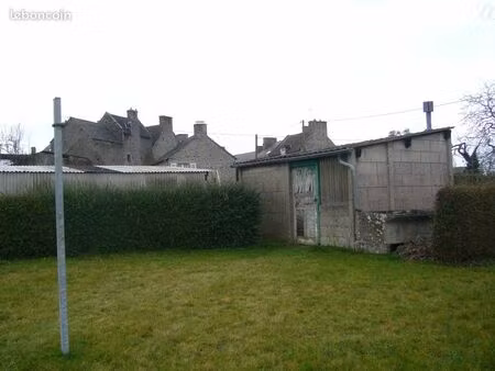 terrain 495 m² lanvallay