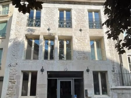 bureaux et plateaux rénovés de 220 m2