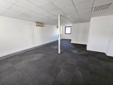 location bureau 274 m² à clermont-ferrand (63000)