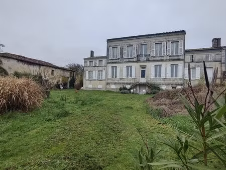 vente maison 7 pièces 240m2 chaniers 17610 - 243800 € - surface privée