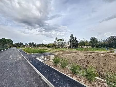 vente terrain 998 m² à cheval-blanc (84460)  269 000 €
