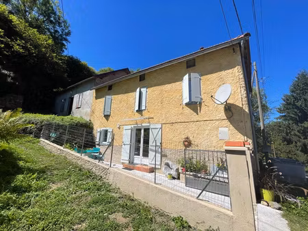 agréable maison dans un hameau calme