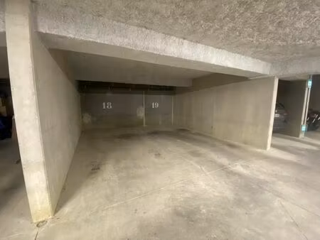 location garage à saint-gély-du-fesc (34980)
