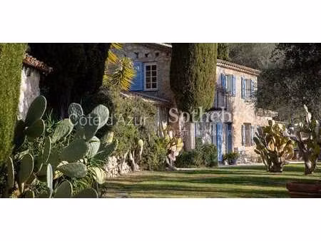 villa avec piscine et jardin eze (06)
