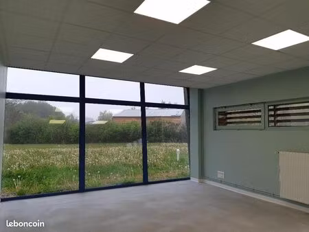 bureau 29m² a louer st-sauveur-en-puisaye