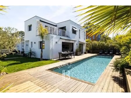 maison de luxe 3 chambres en location à anglet  nouvelle-aquitaine