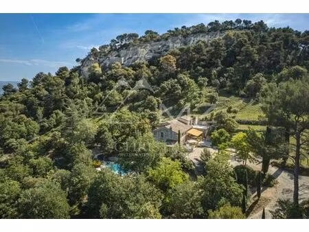 maison de luxe de 7 pièces en location à oppède le vieux  france