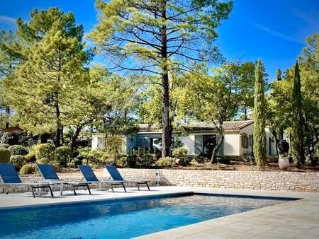 villa de 6 pièces de luxe en location roussillon  france