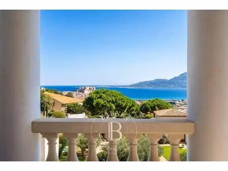 villa de 4 chambres de luxe en location calvi  france