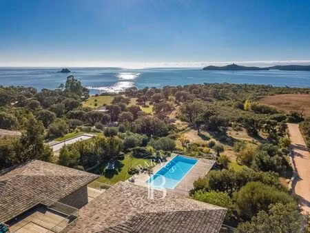 villa de luxe en location sainte-lucie de porto-vecchio  france