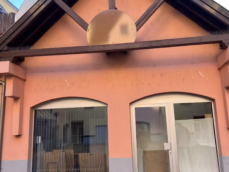 au centre ville de colmar  local professionnel de 62m2