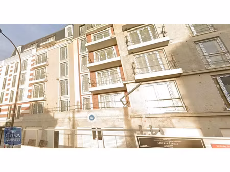 parking à louer 13 m² - livry-gargan (93) - 90€