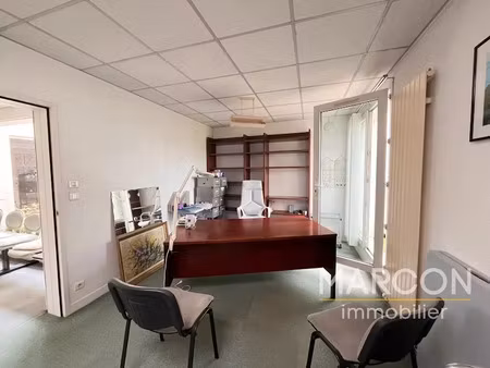 location locaux professionnels 3 pièces 69.7 m² à gueret (23000)  525 €