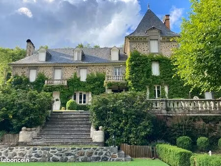 maison 390 m² anglards-de-salers