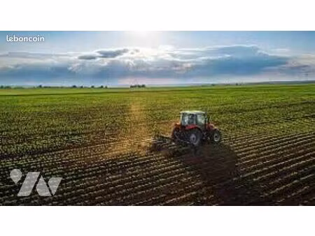 bien agricole 51800 m² feugeres