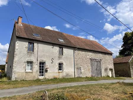 corps de ferme - maison pierres et poutres 140 m2 sur terrai