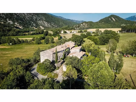 vente maison 10 pièces 420 m² à noyers-sur-jabron (04200)  750 000 €