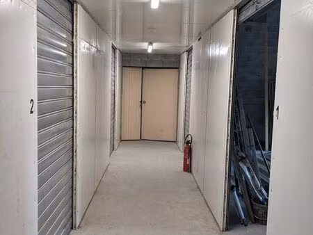 box de stockage roquebrune sur argens surface de 40m² ou 160m²