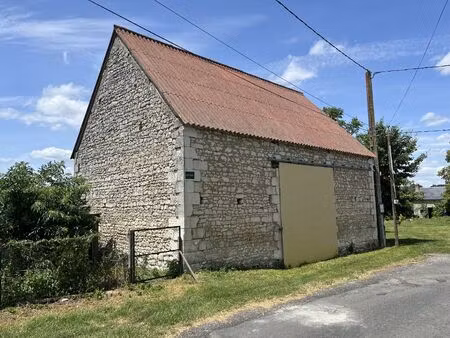 grange de 74m² à boussay