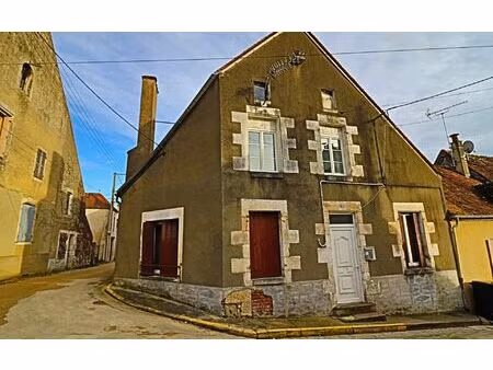 immeuble saint-satur 95 m² t-4 à vendre  79 000 €