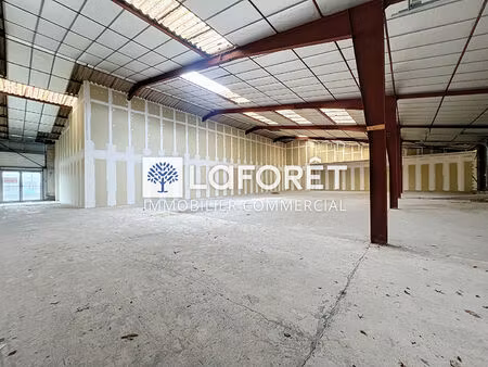 local d'activité commercial bressuire 396m2