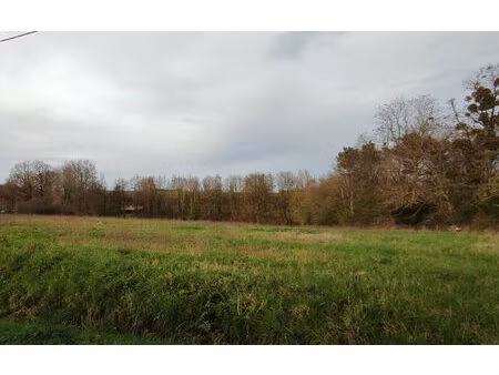 vente terrain  6683.00m²  écueillé