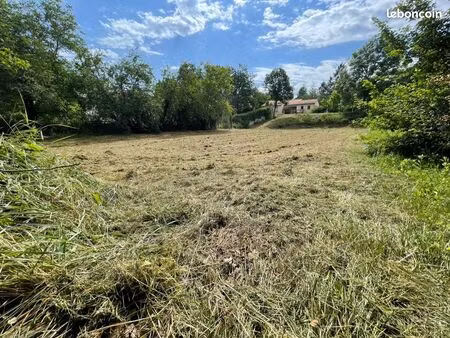 terrain 1458m² saint saturnin