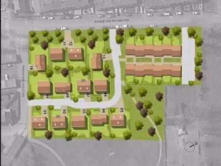 terrain 308 m² maing