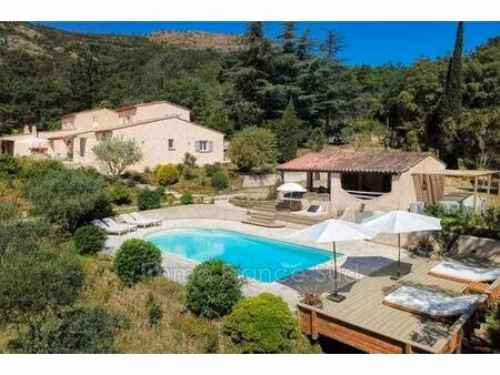 villa de 7 pièces de luxe en location la garde-freinet  provence-alpes-côte d'azur