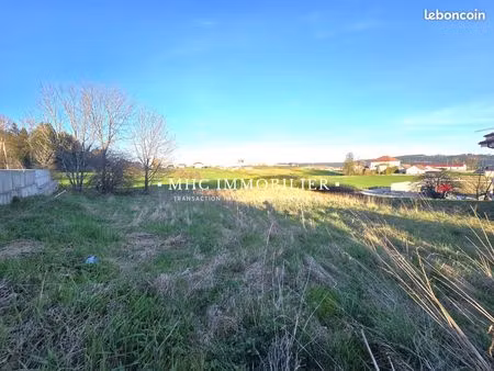 terrain 683 m² orchamps-vennes