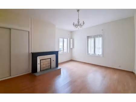 vente immeuble 6 pièces 155 m² à doué-en-anjou (49700)  148 750 €