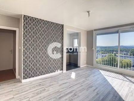 vente appartement 3 pièces 59m2 mourenx 64150 - 96000 € - surface privée