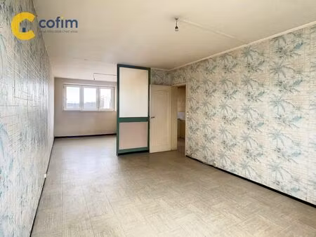 vente appartement 3 pièces 70m2 mourenx 64150 - 45000 € - surface privée
