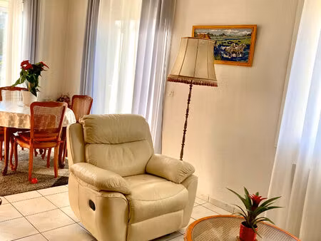 appartement t4 + garage et cour