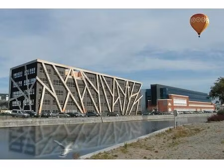 location bureau calais 720 m²