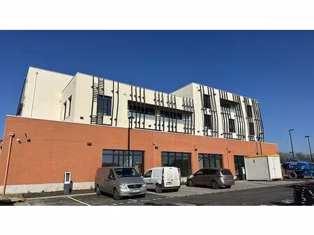 vente bureau famars 370 m²