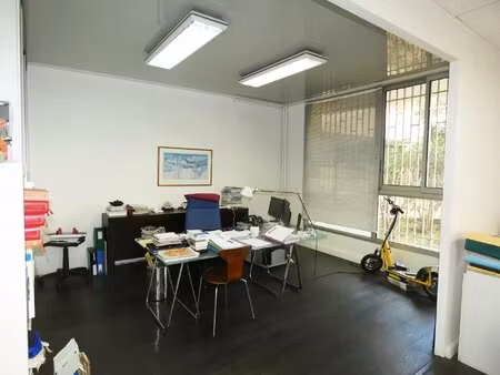 perpignan bureaux place de catalogne 131 m2