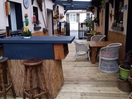 vente hôtel bar le dervois