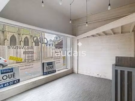 location bureaux et commerces à coutances (50200) : à louer / coutances