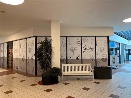 commerce - rez-de-chausée