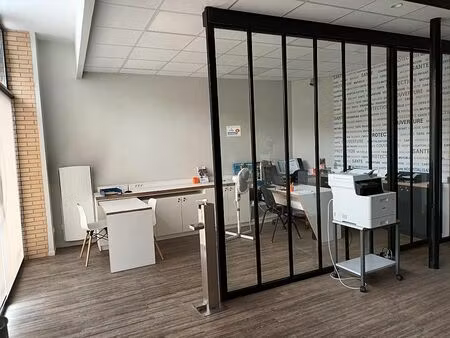 location commerce le havre 71 m²